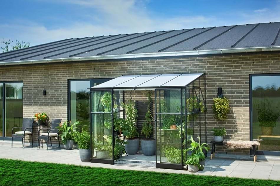 Halls Qube Lean-To 4,7 m2 sort drivhus